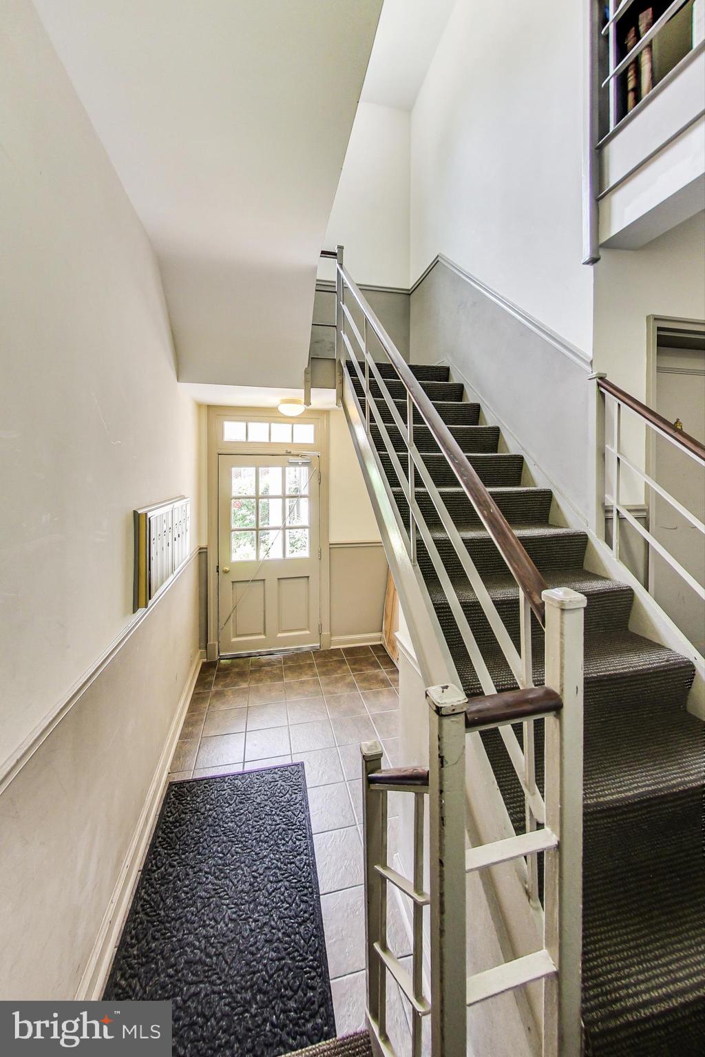 2912 13th Road South, Unit 12104 Arlington, VA 22204 - Photo 17 of 27 Light & Bright Hallways.