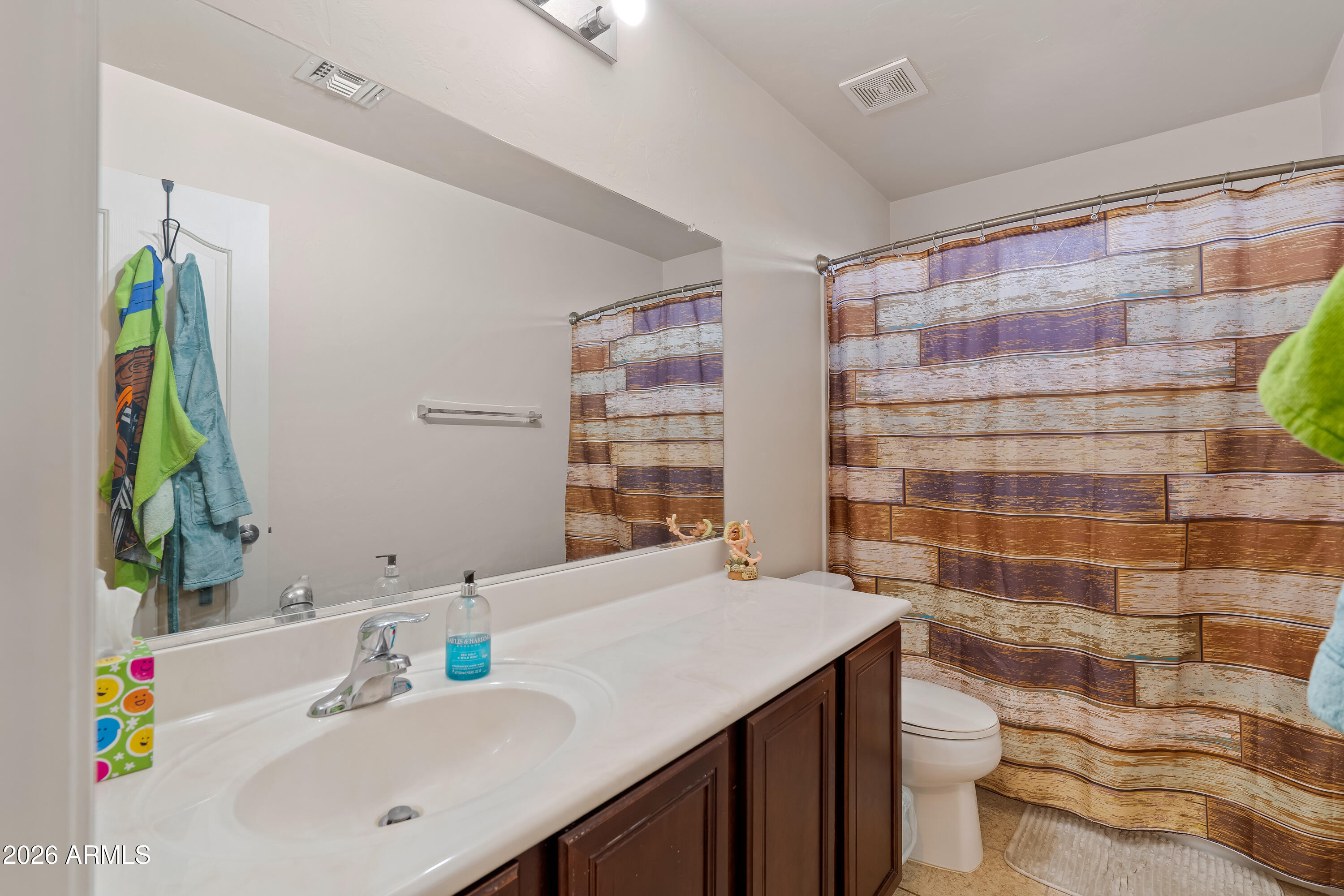 1006 South Limestone Street Benson, AZ 85602 - Photo 27 of 33 2 Interiors-23