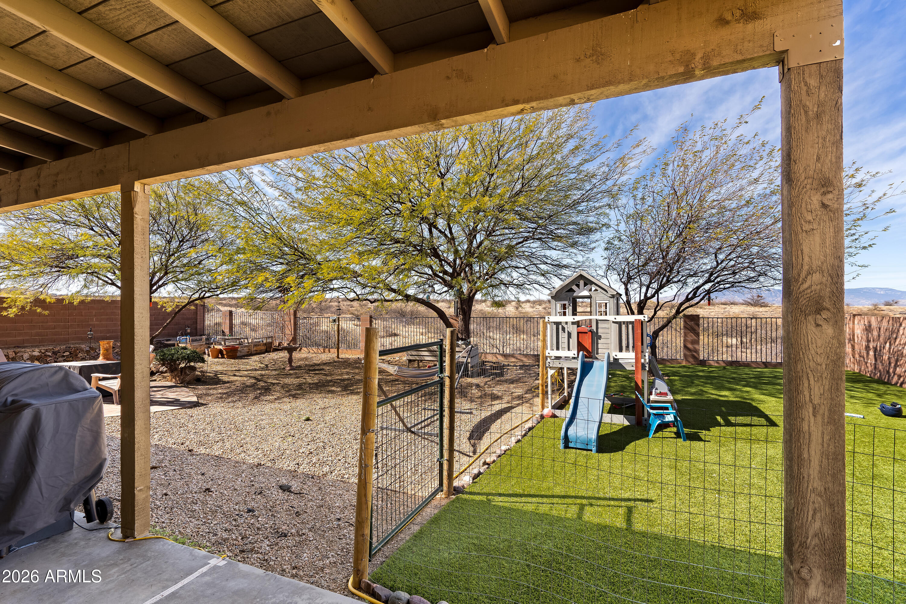 1006 South Limestone Street Benson, AZ 85602 - Photo 29 of 33 3 Backyard-1