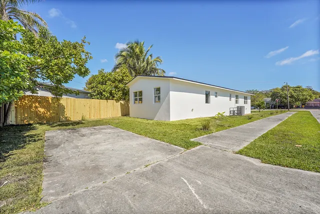 $820,000 | 928 Market Street, West Palm Beach, FL 33401