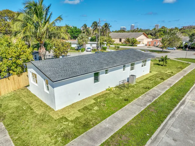$820,000 | 928 Market Street, West Palm Beach, FL 33401