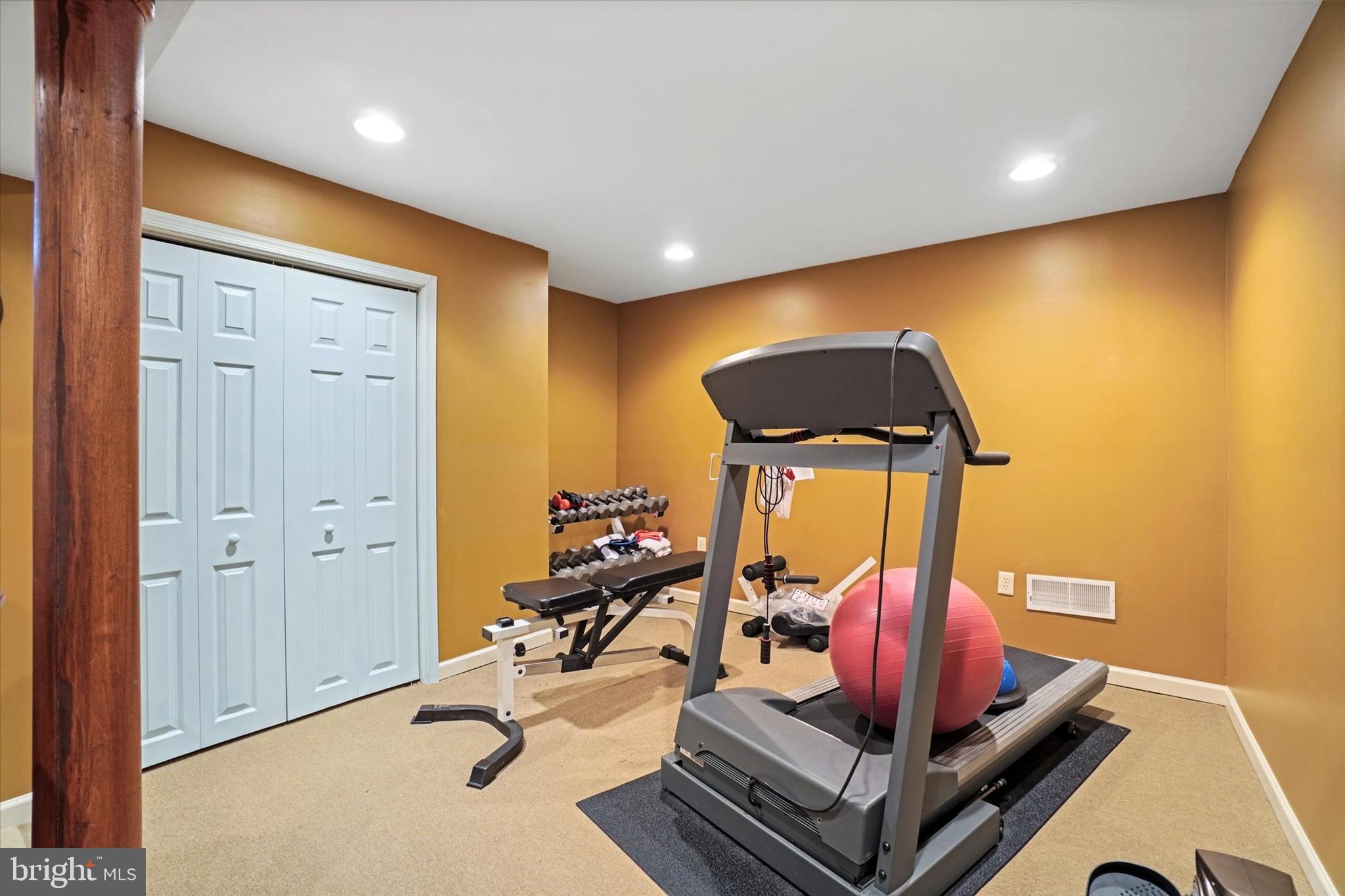 1609 Guildford Lane York, PA 17404 - Photo 36 of 63