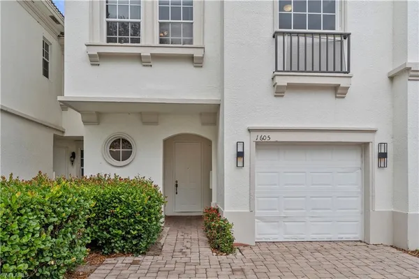 $2,600 | 7009 Romana Way, Unit 1605, Naples, FL 34119