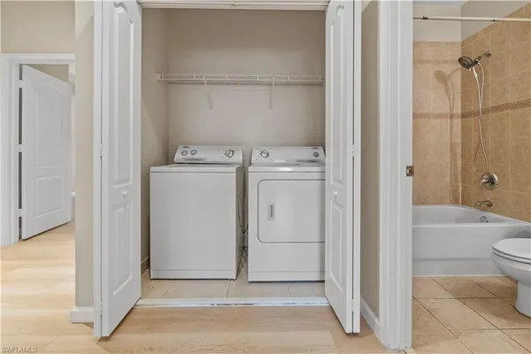 $2,600 | 7009 Romana Way, Unit 1605, Naples, FL 34119