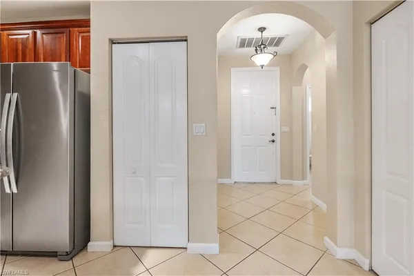 $2,600 | 7009 Romana Way, Unit 1605, Naples, FL 34119