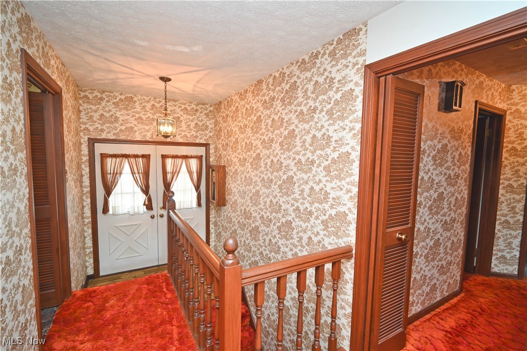 5735 Herbert Road Canfield, OH 44406 - Photo 3 of 48