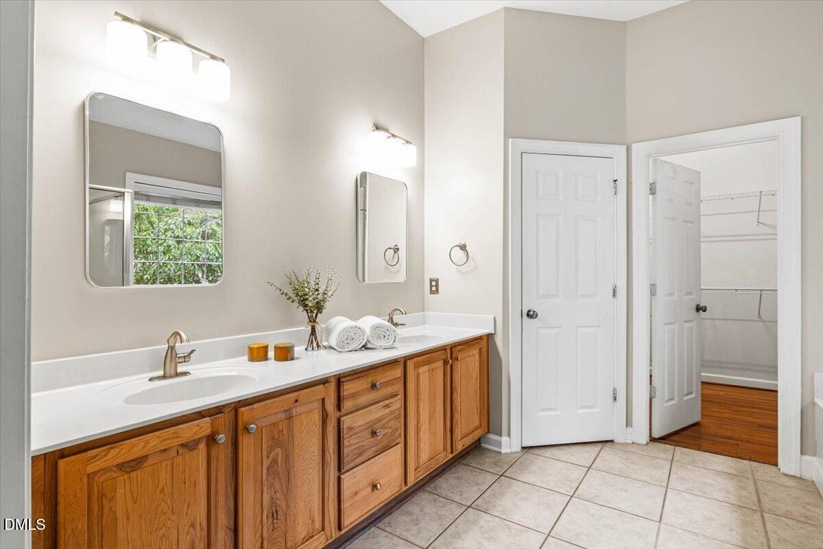 10600 Charlesgate Court Raleigh, NC 27614 - Photo 26 of 47 Owner's bath