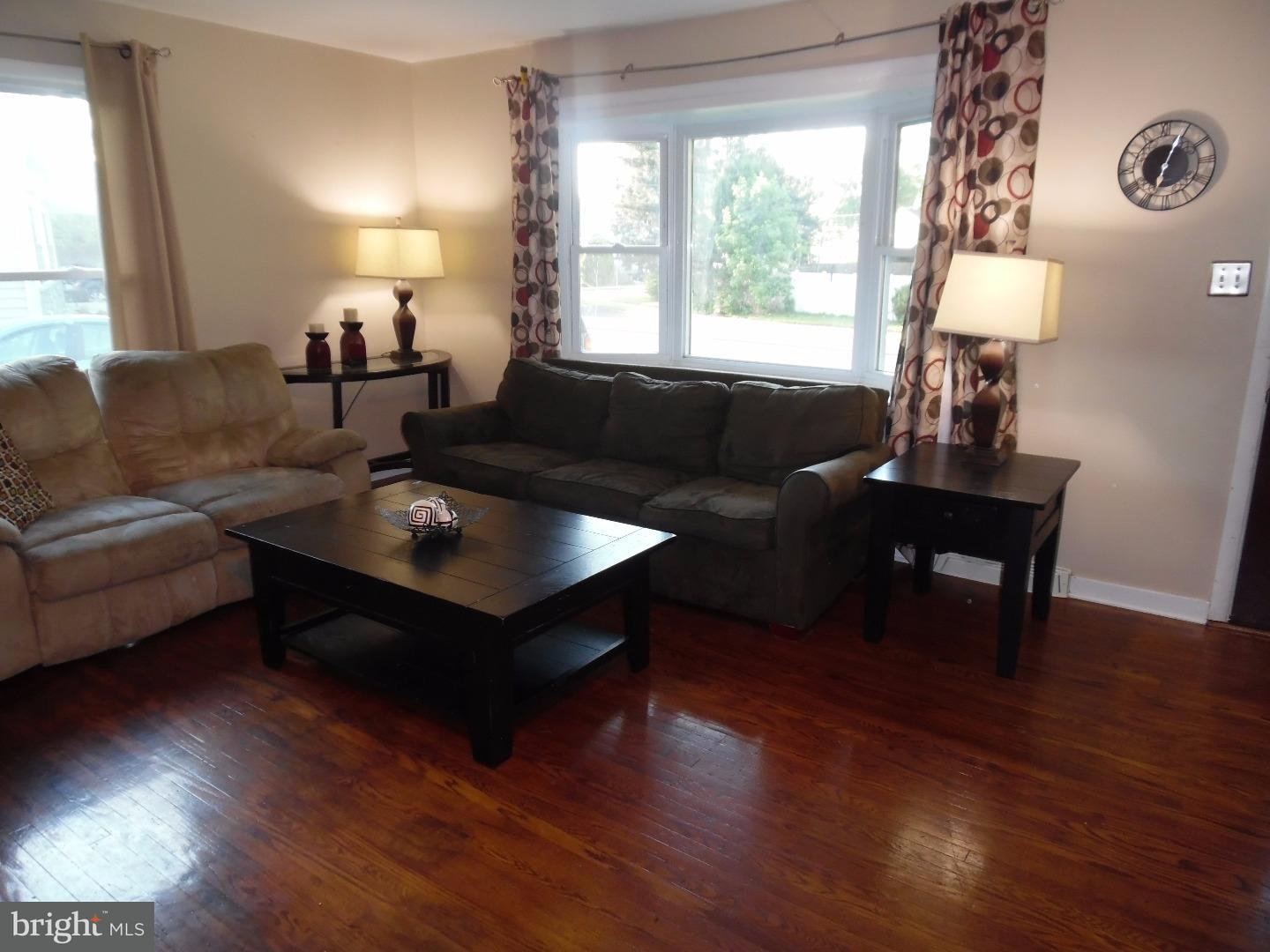 1260 Beverly Road Warminster, PA 18974 - Photo 5 of 21
