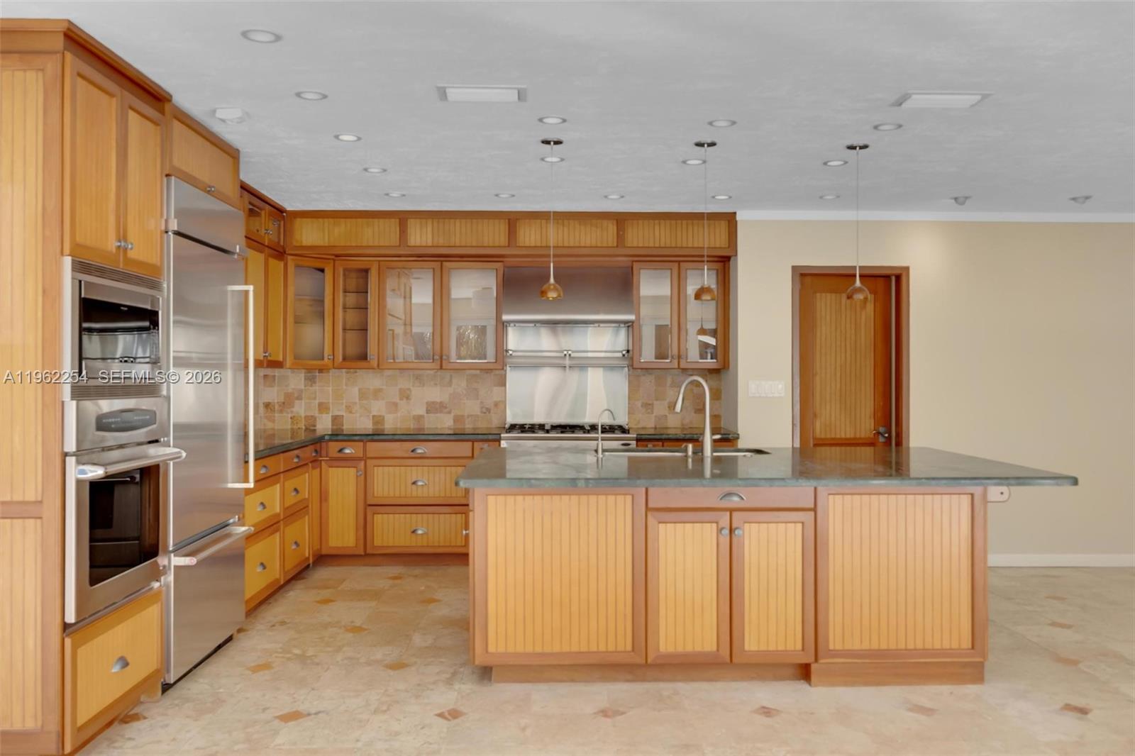 6630 Southwest 102nd Street, Unit 6630 Pinecrest, FL 33156 - Photo 6 of 34