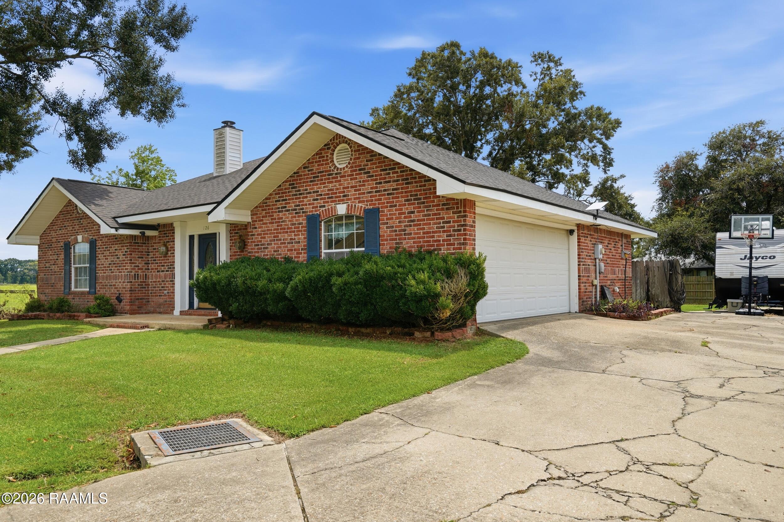126 Rye Circle Scott, LA 70583 - Photo 2 of 20 garage