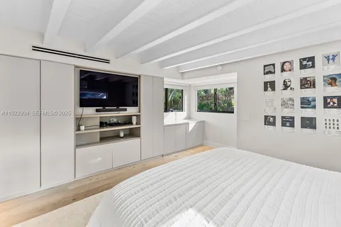 $5,595,000 | 4095 Battersea Road, Miami, FL 33133