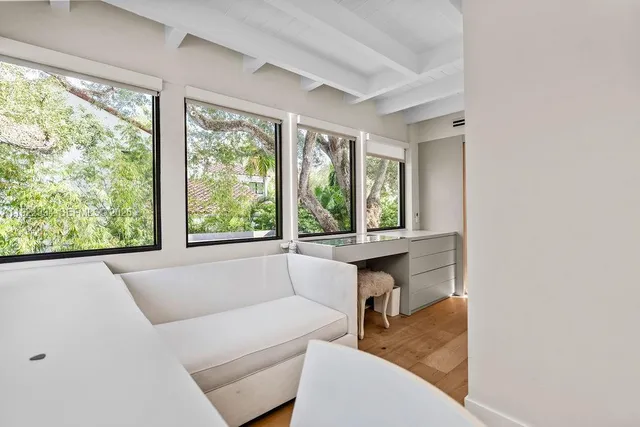 $5,595,000 | 4095 Battersea Road, Miami, FL 33133