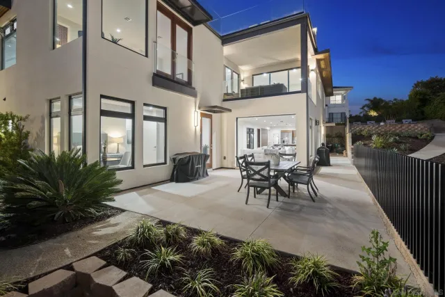 $5,478,000 | 5108 Gordon Lane, San Diego, CA 92109