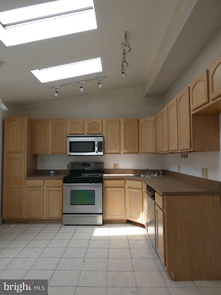 4908 Harford Road Baltimore, MD 21214 - Photo 6 of 18