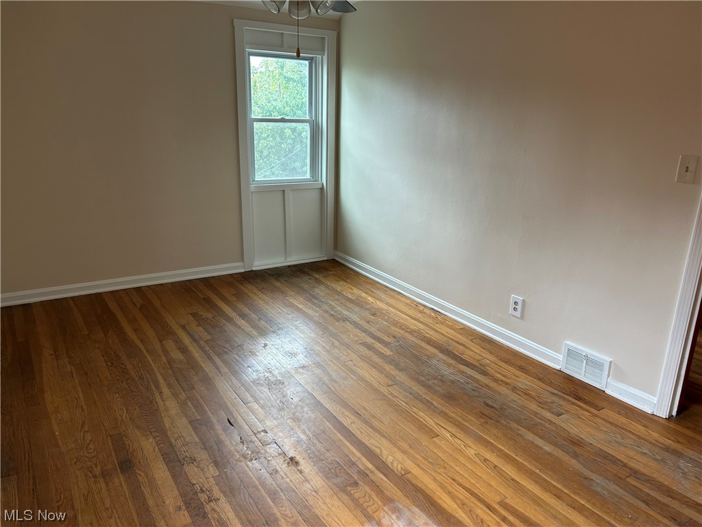 7433 Pearl Road Cleveland, OH 44130 - Photo 17 of 28 View of 2nd. bedroom w/ wood floor