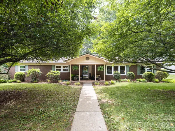 $550,000 | 29 Jean Drive, Asheville, NC 28803