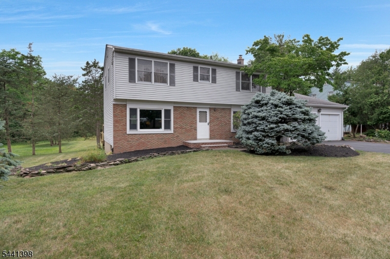 19 Renfro Road Somerset, NJ 08873 - Photo 3 of 45