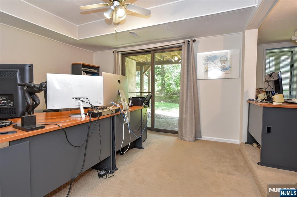 143 Fisher Road Mahwah, NJ 07430 - Photo 32 of 50