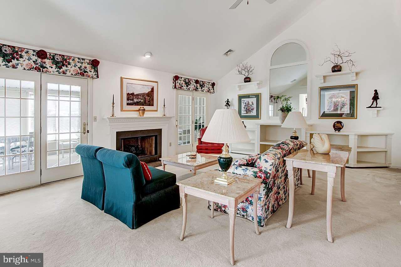 64 Leearden Road Hershey, PA 17033 - Photo 2 of 25 Gallery Image 2