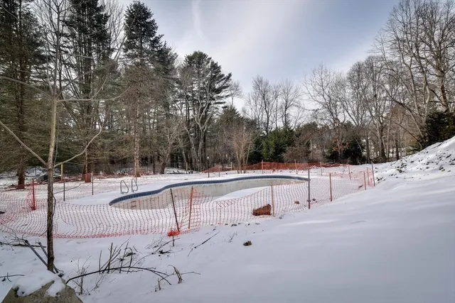 $3,650,000 | 93 Walpole Street, Dover, MA 02030