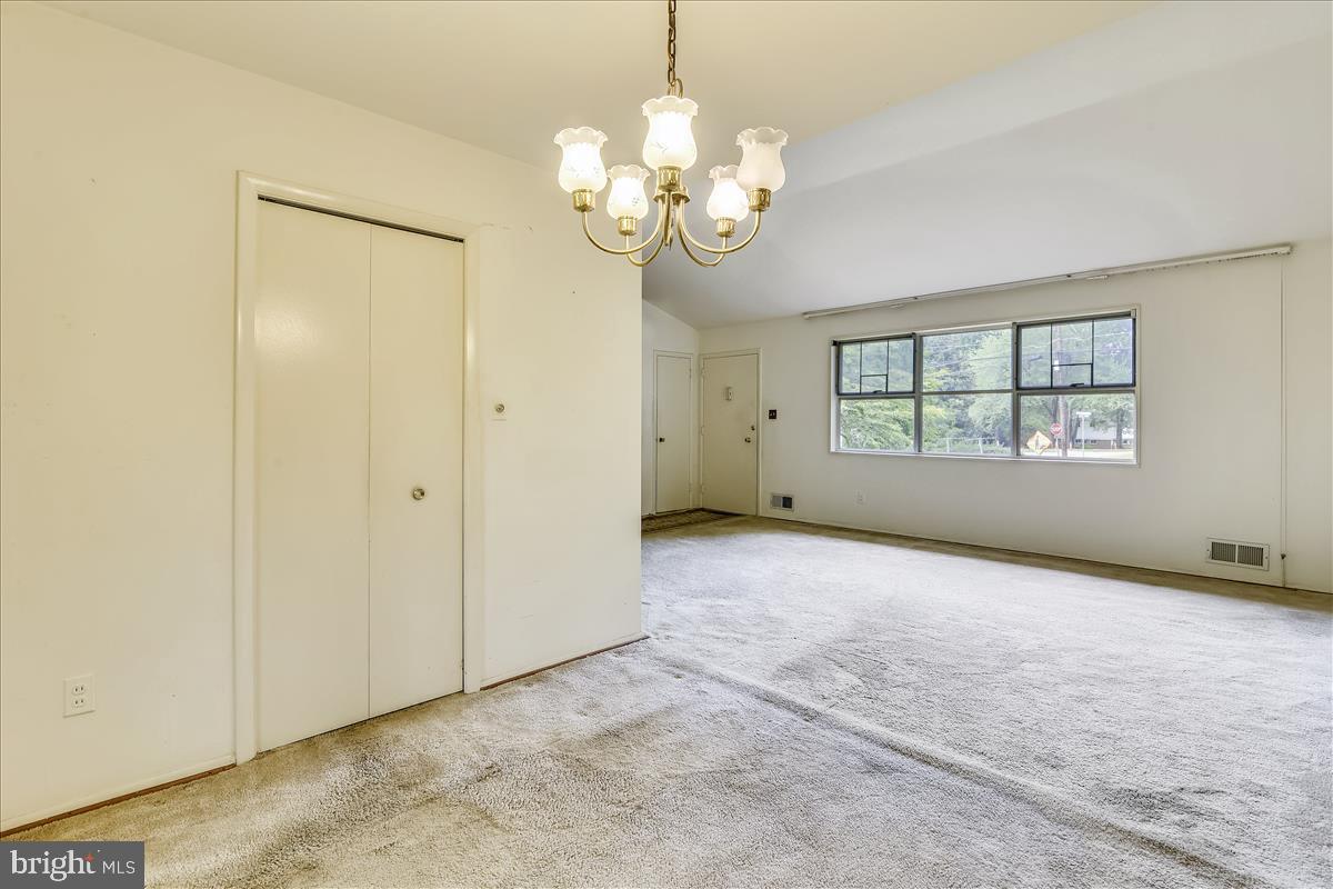 3538 Cornell Road Fairfax, VA 22030 - Photo 29 of 61 Living room/dining room combination