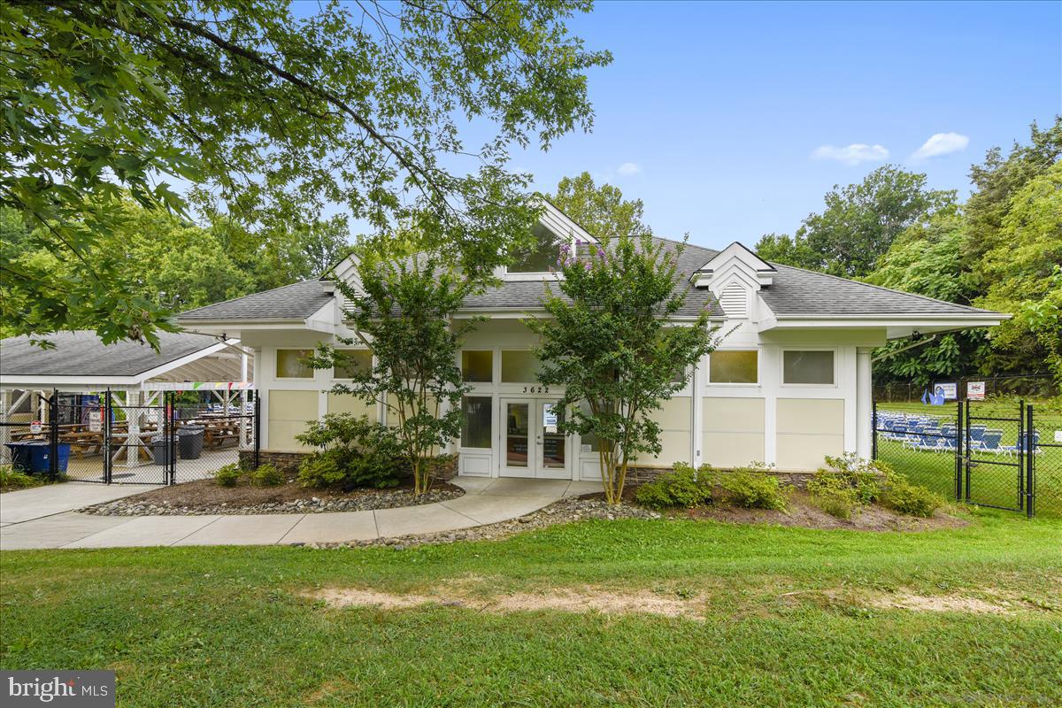 3538 Cornell Road Fairfax, VA 22030 - Photo 55 of 61 Country Club Hills Community Pool