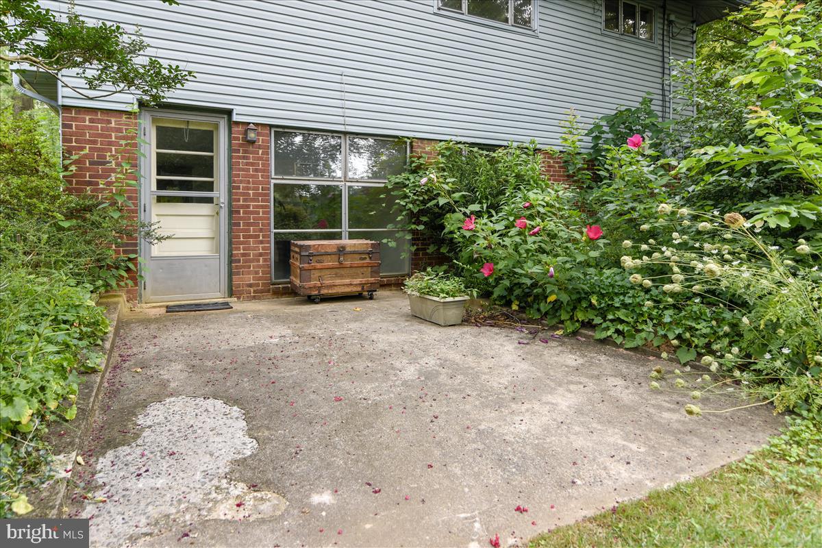 3538 Cornell Road Fairfax, VA 22030 - Photo 9 of 61 Side patio and side entrance to lower level