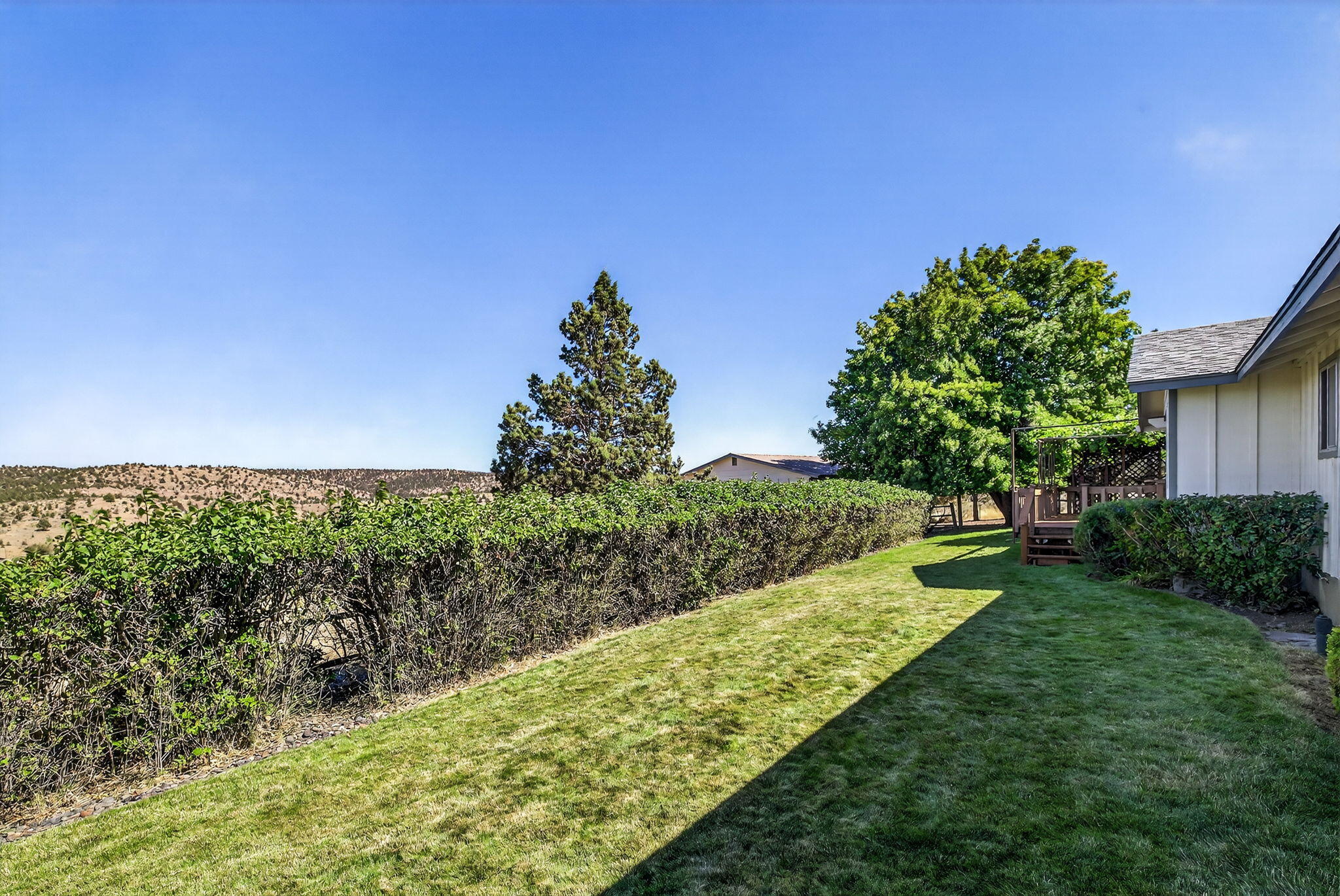 951 Southeast Rancho Lane Madras, OR 97741 - Photo 24 of 48 Landscape (Rear)