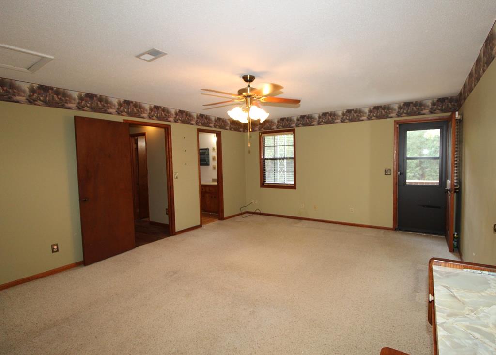 44 Deerfield Road Newton, AL 36352 - Photo 16 of 36 Primary Suite (Upstairs)