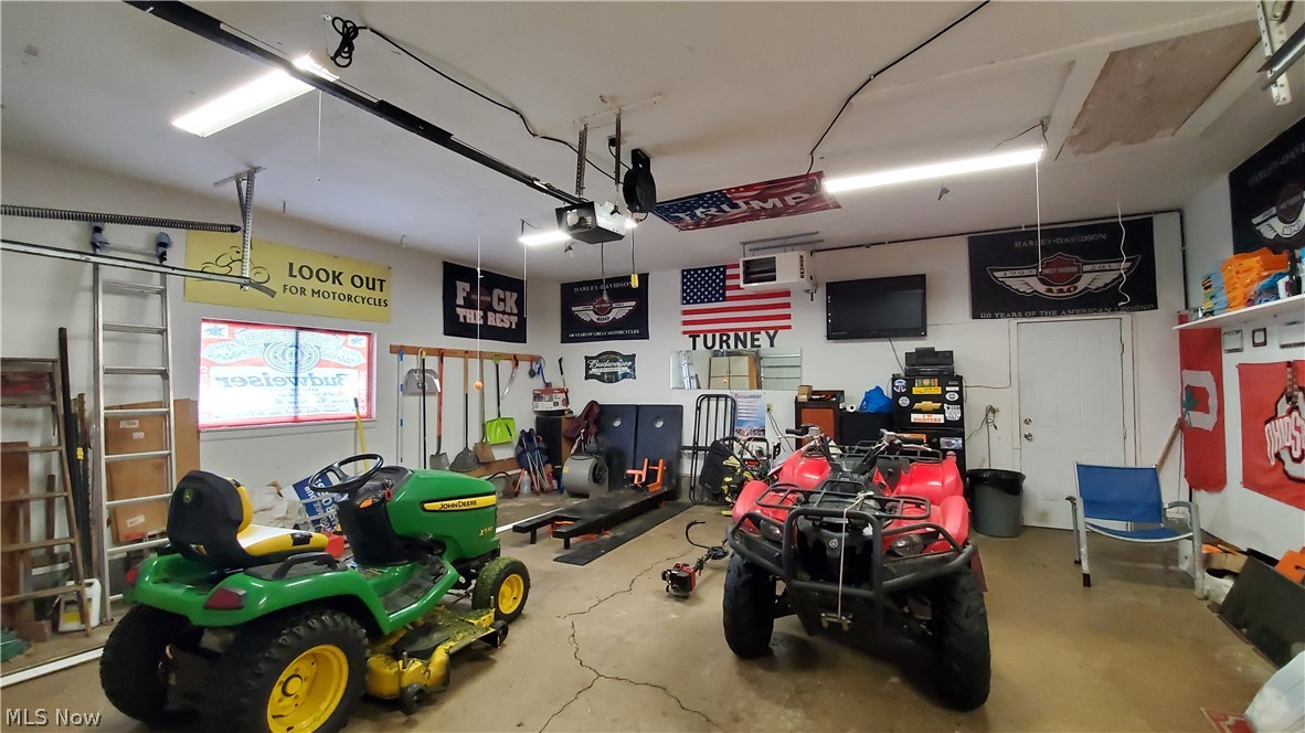 6819 Lake Road Medina, OH 44256 - Photo 15 of 17 Gallery Image 15