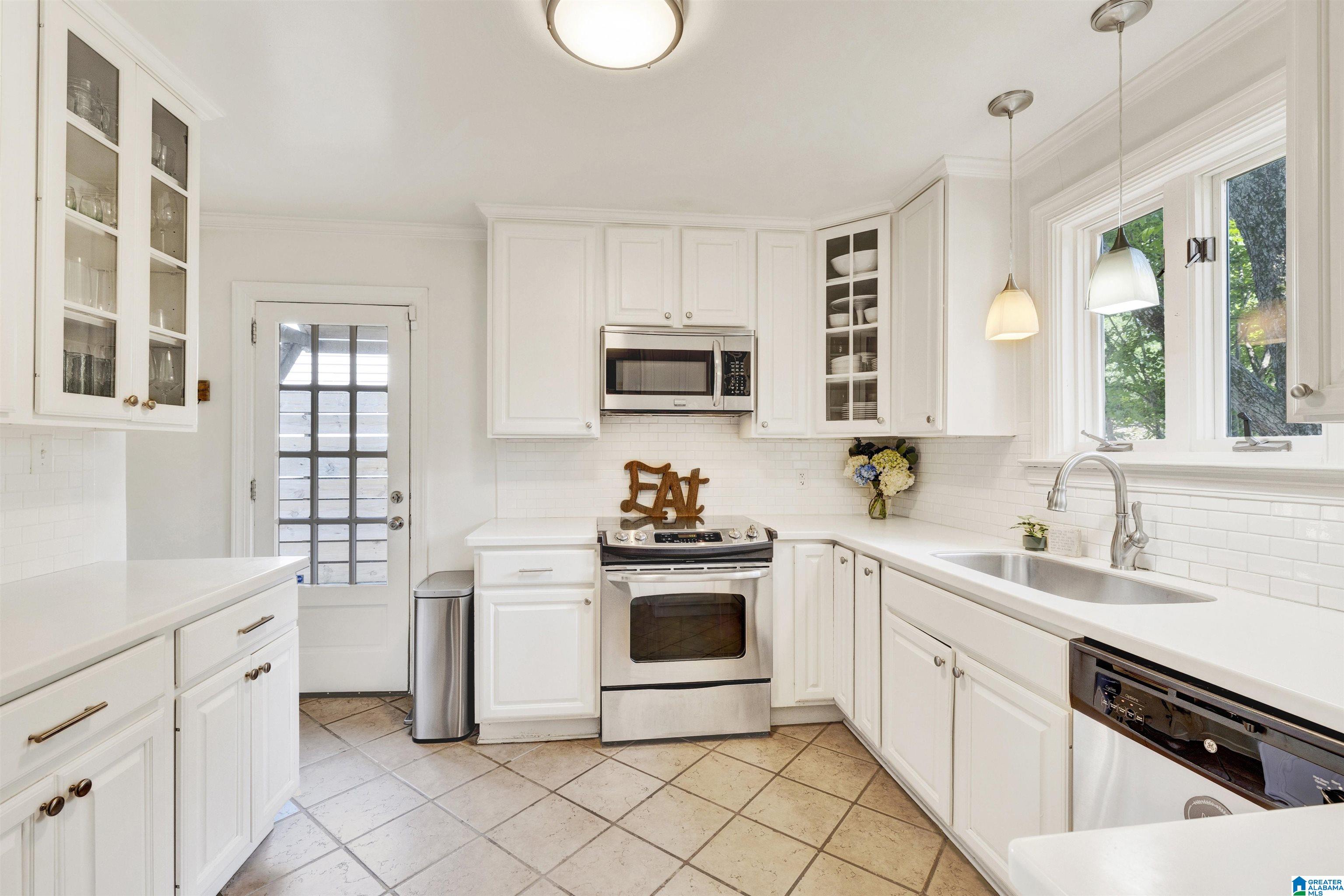 41 Edgehill Road Birmingham, AL 35209 - Photo 16 of 32