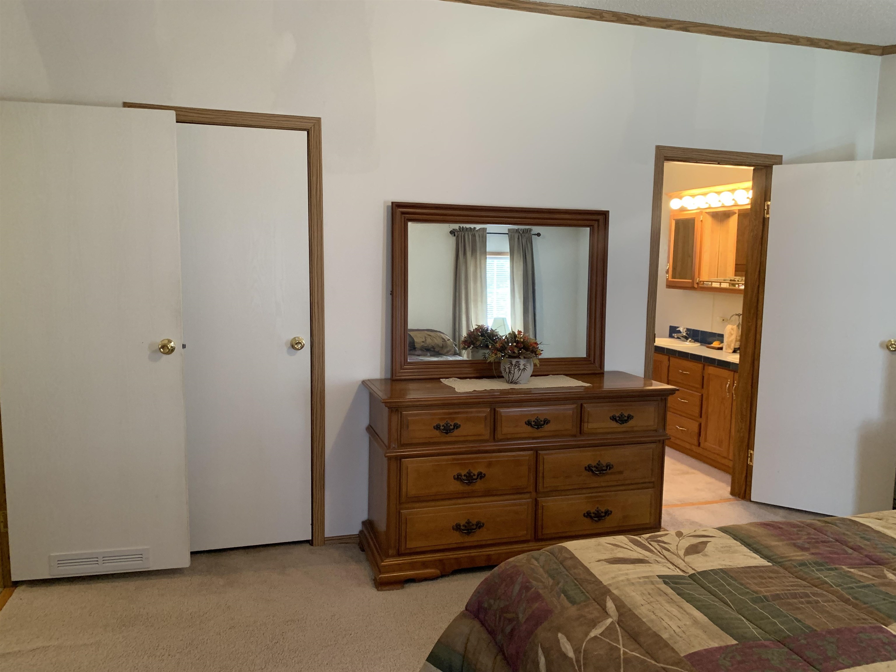 3835 Vermont Rte 100 Readsboro, VT 05350 - Photo 21 of 40