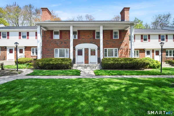 $2,250 | 61 Brandywine Lane, Unit 61, Suffield, CT 06078