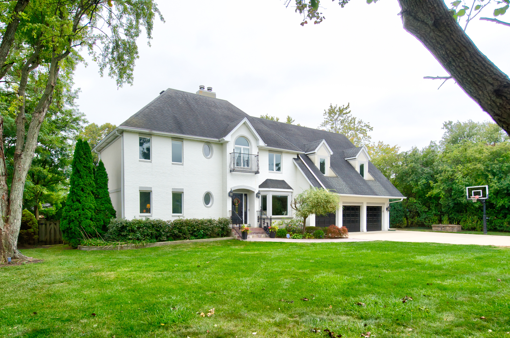 2025 Maplewood Road Northbrook, IL 60062 - Photo 3 of 43