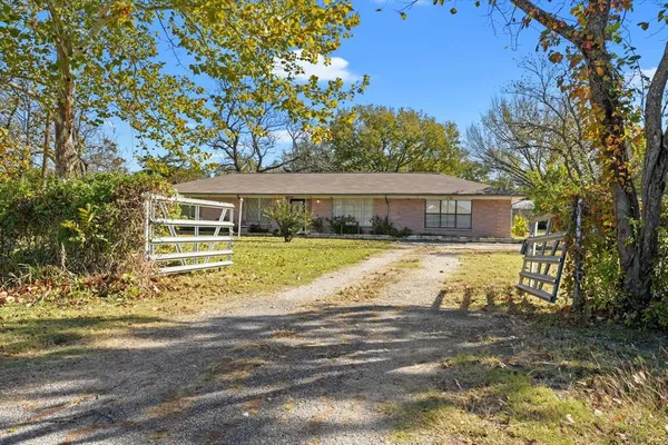 $325,000 | 3751 Farm To Market Road 903, Farmersville, TX 75442