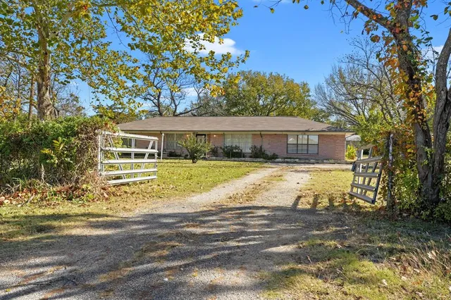 $349,900 | 3751 Farm To Market Road 903, Farmersville, TX 75442
