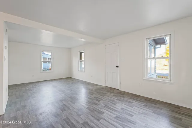 $220,000 | 124 Cottage Street, Ravena, NY 12143