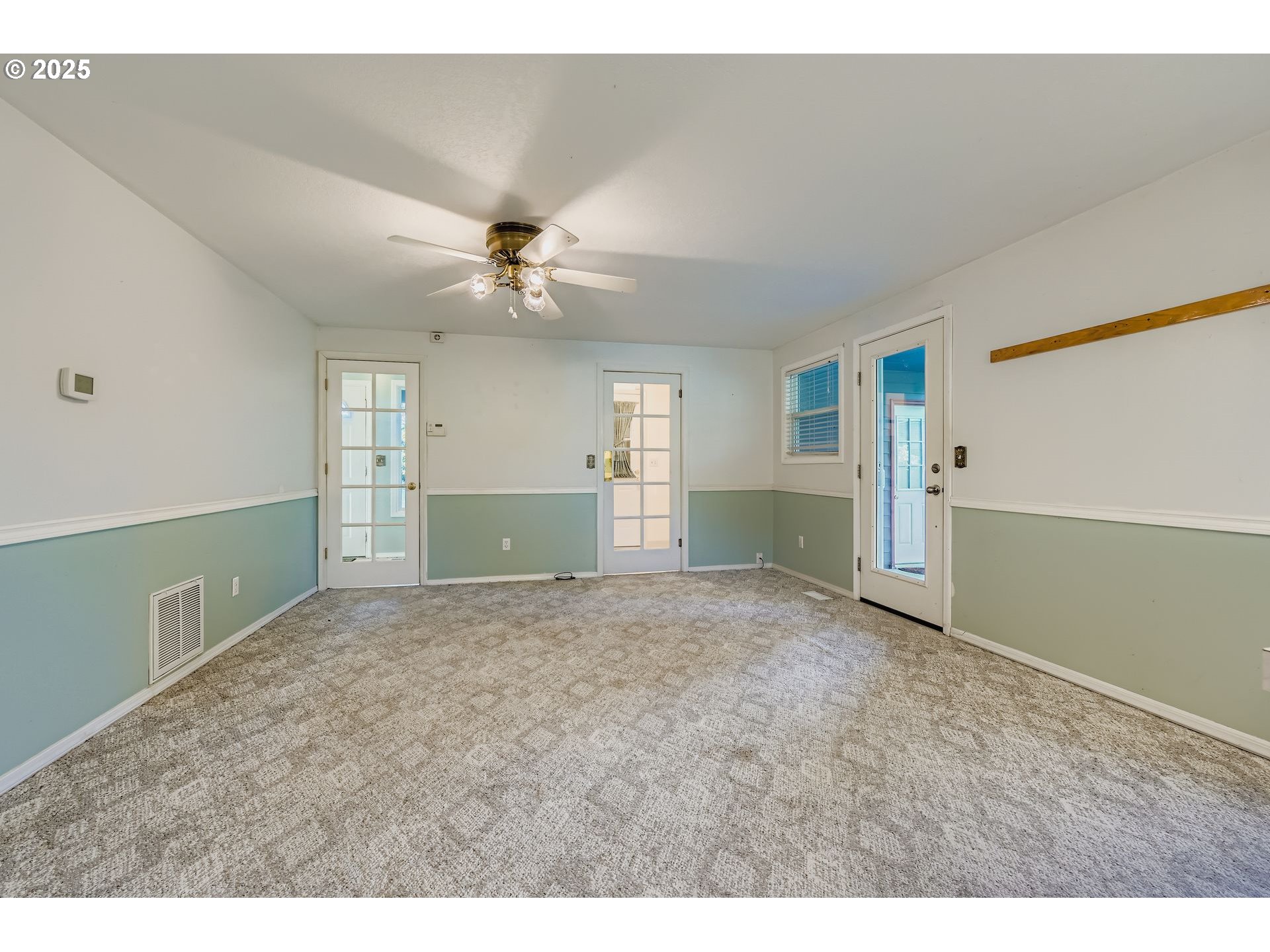 3205 Southwest 180th Place Beaverton, OR 97003 - Photo 5 of 47