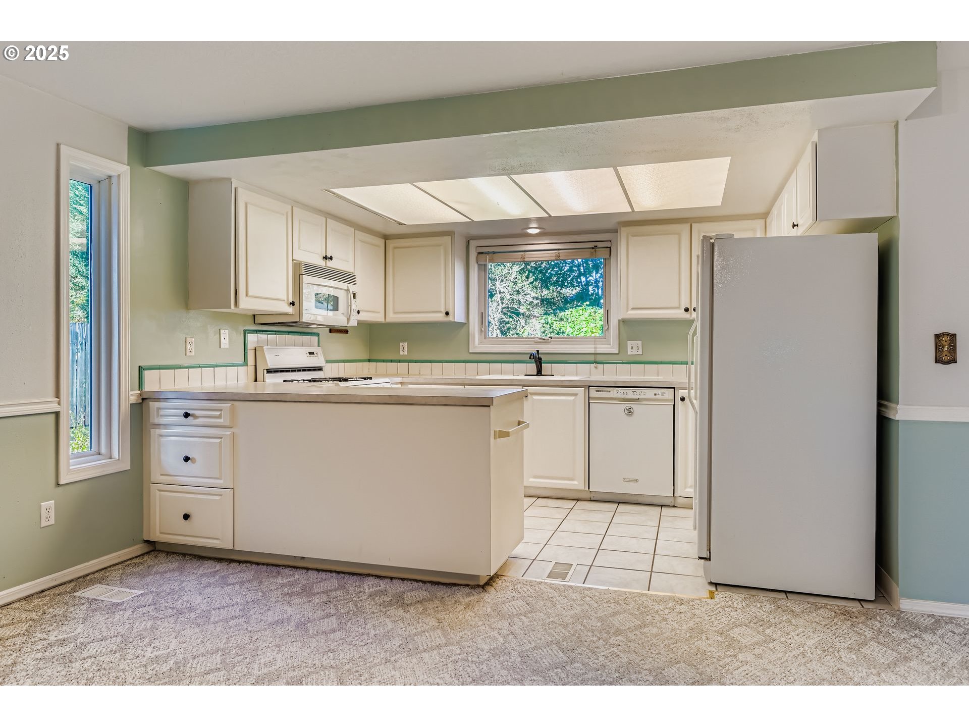 3205 Southwest 180th Place Beaverton, OR 97003 - Photo 7 of 47