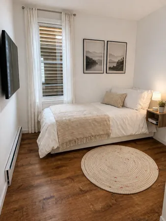 $2,350 | 85 Kearney Avenue, Unit 3, Jersey City, NJ 07305