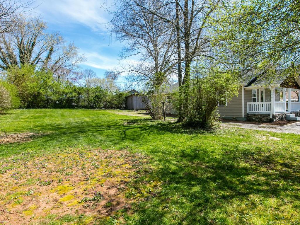 49 Ridge Road Asheville, NC 28806 - Photo 18 of 23 Gallery Image 18