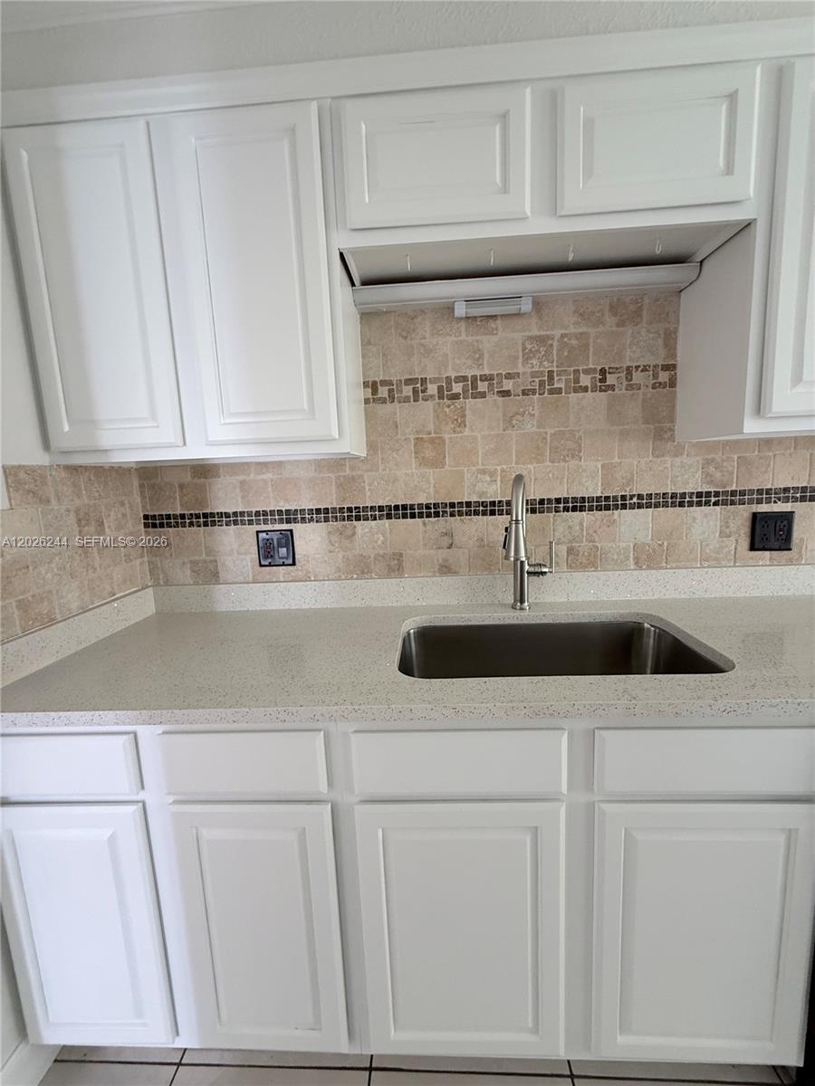 22217 Southwest 61st Avenue Boca Raton, FL 33428 - Photo 7 of 32