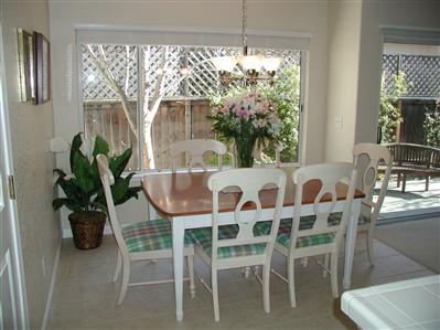 5428 Shallow Place Santa Rosa, CA 95409 - Photo 4 of 10 a table and chairs in a dining room