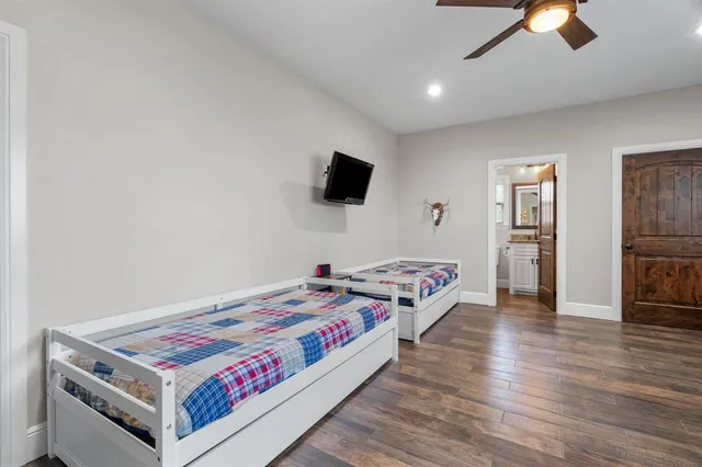 $750,000 | 1211 County Road 1024, Glen Rose, TX 76043