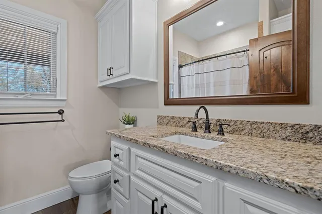 $750,000 | 1211 County Road 1024, Glen Rose, TX 76043