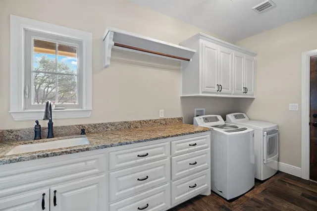 $750,000 | 1211 County Road 1024, Glen Rose, TX 76043