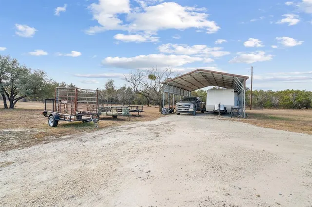 $750,000 | 1211 County Road 1024, Glen Rose, TX 76043