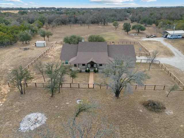$750,000 | 1211 County Road 1024, Glen Rose, TX 76043