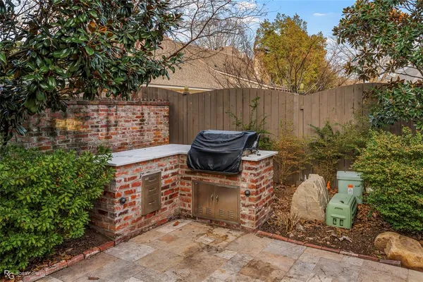 $750,000 | 105 Esplanade Court, Bossier City, LA 71111
