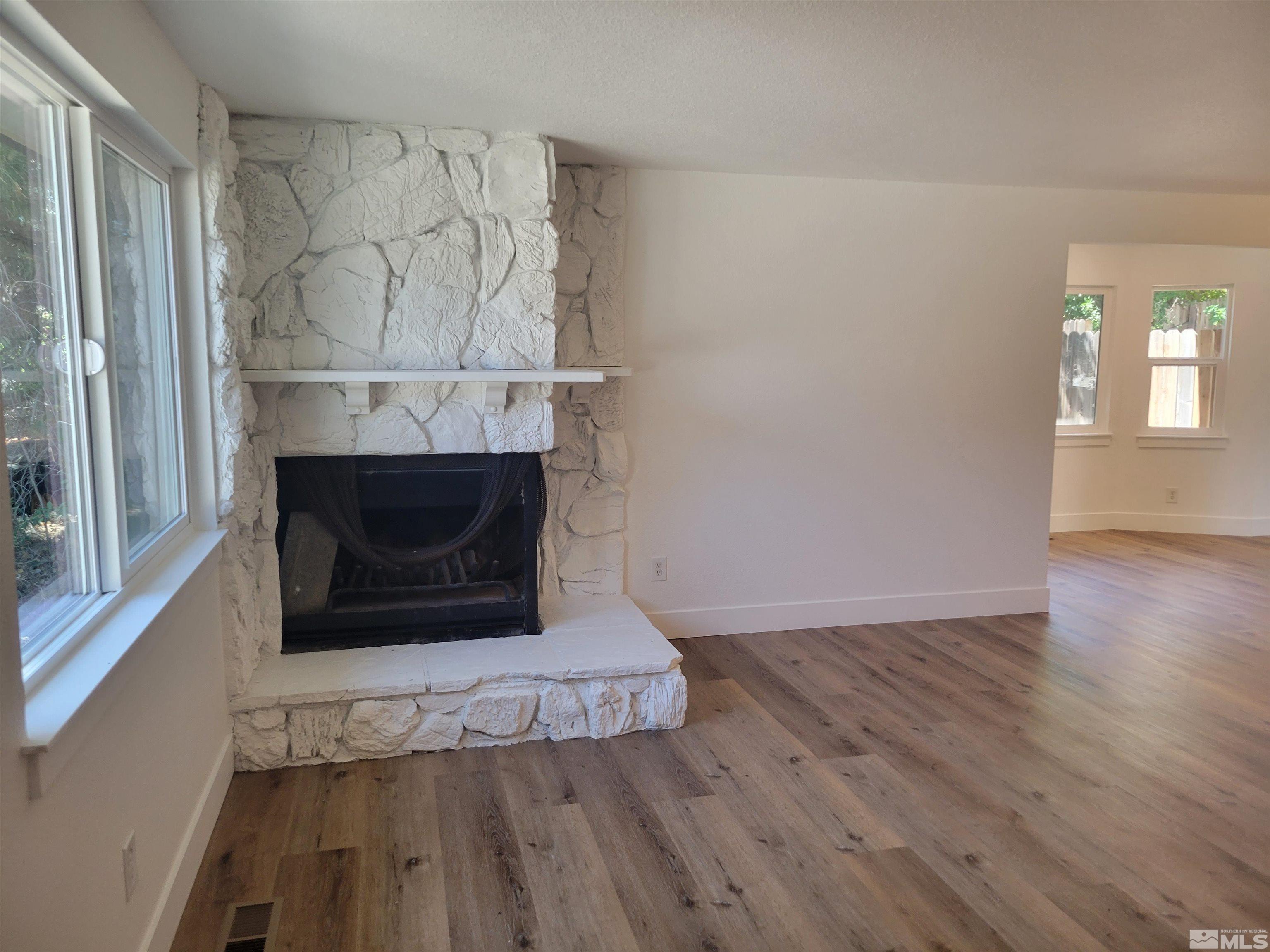 106 Opalite Court Reno, NV 89521 - Photo 3 of 23 Photo 3